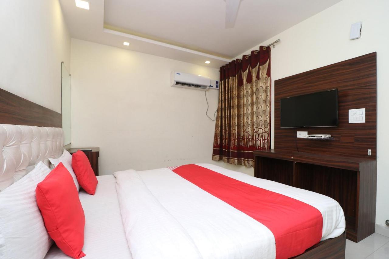 Hotel Golden Heart Amritsar Esterno foto